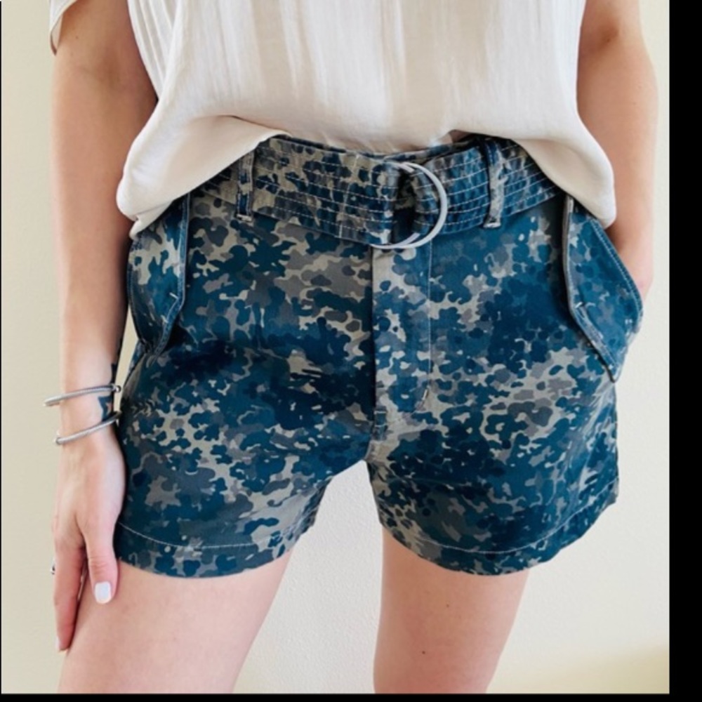 J BRAND**Evia Vale Terrestrial Shorts*Size 26 $228 - Picture 3 of 12